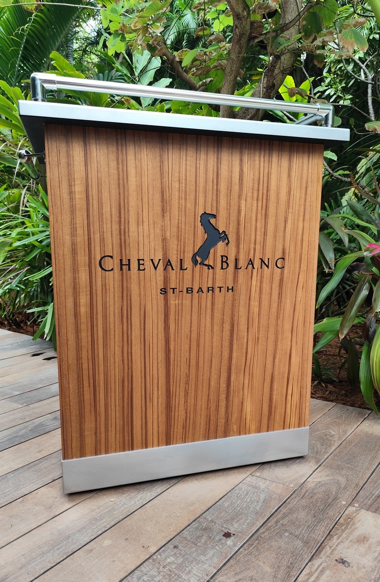 Cheval Blanc Chariot room service